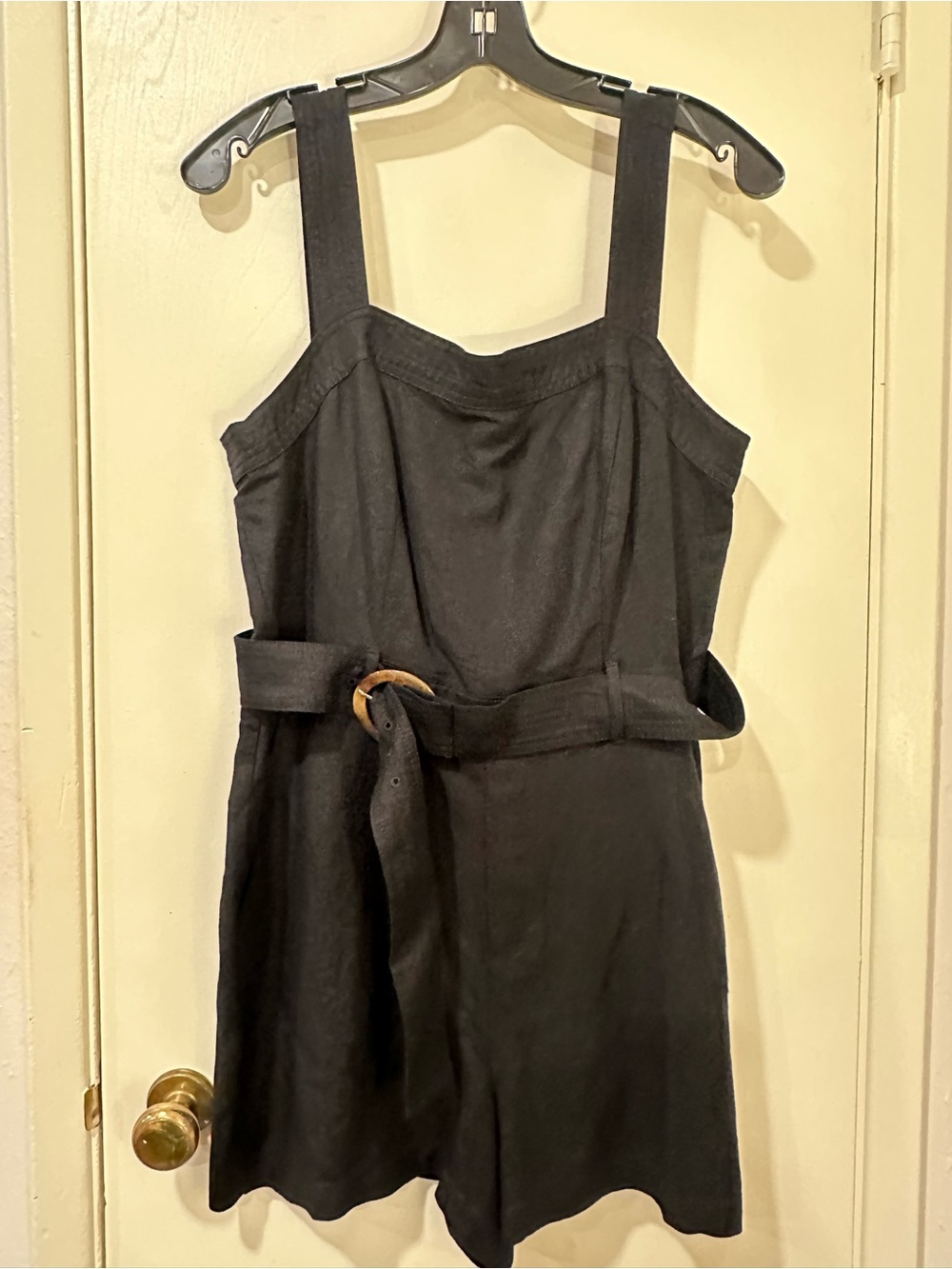 LOFT Black Sleeveless Belted Mini Romper. Linen mix Size 10